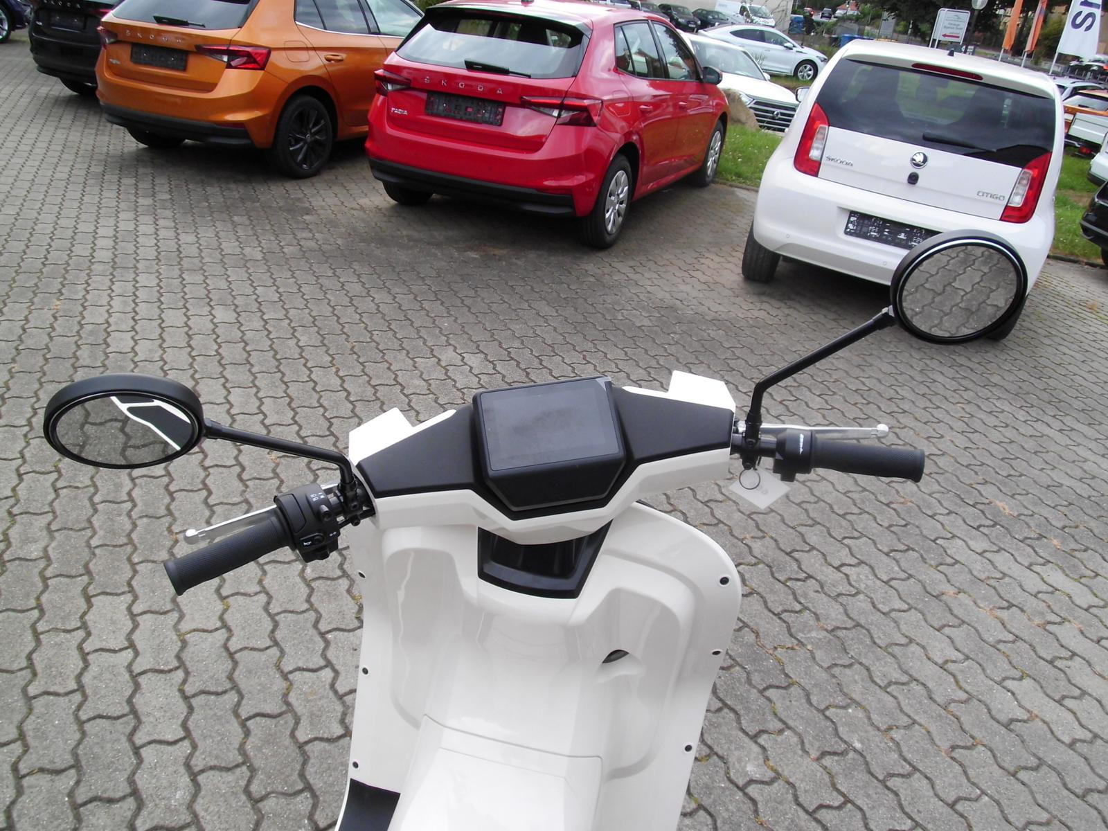 Govecs eSchwalbe 2.0+NEUES MODELL+WECHSELAKKUSYSTEM+L1e-1