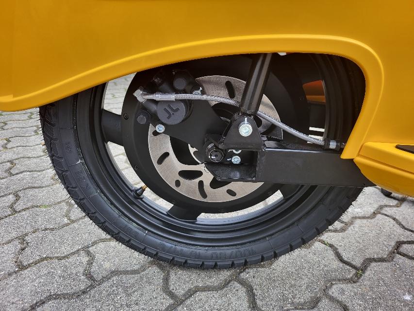 Govecs eSchwalbe 2.0+DOPPELAKKU+HERAUSNEHMBAR+CA. 100KM-1