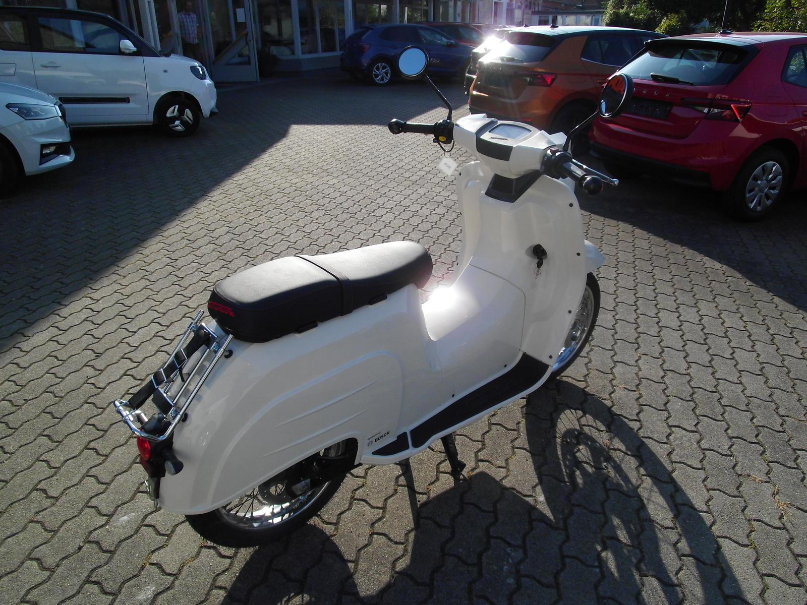 Govecs E-Schwalbe+100%ELEKTRO+GENERALÜBERHOLT v. GOVECS-9