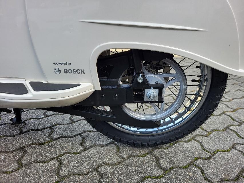 Govecs E-Schwalbe+100%ELEKTRO+GENERALÜBERHOLT v. GOVECS-1