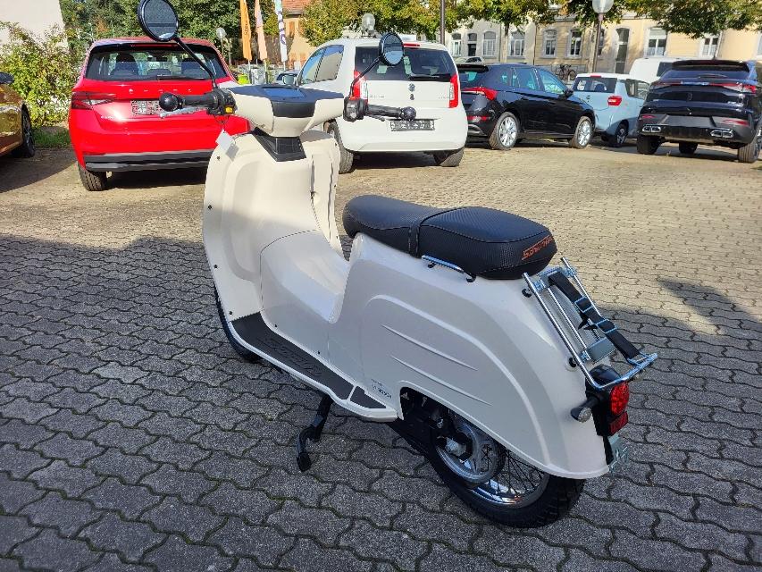 Govecs E-Schwalbe+100%ELEKTRO+GENERALÜBERHOLT v. GOVECS-11