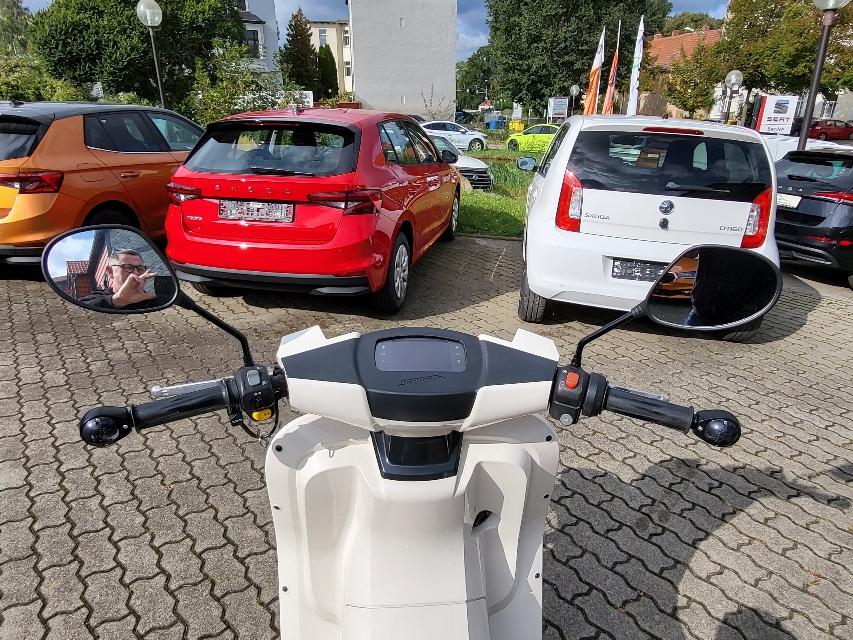 Govecs E-Schwalbe+100%ELEKTRO+GENERALÜBERHOLT v. GOVECS-2