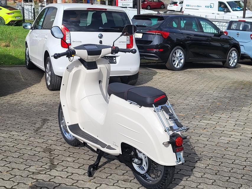 Govecs E-Schwalbe+100%ELEKTRO+GENERALÜBERHOLT v. GOVECS-11