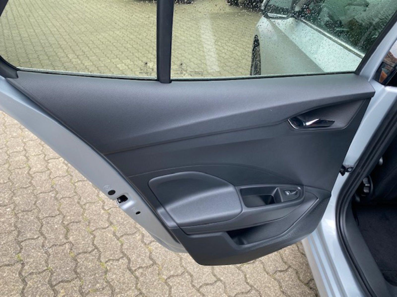 Skoda Fabia IV 1.0 TSI Style+LED+PDC vo/hi+LM17+KAMERA-4