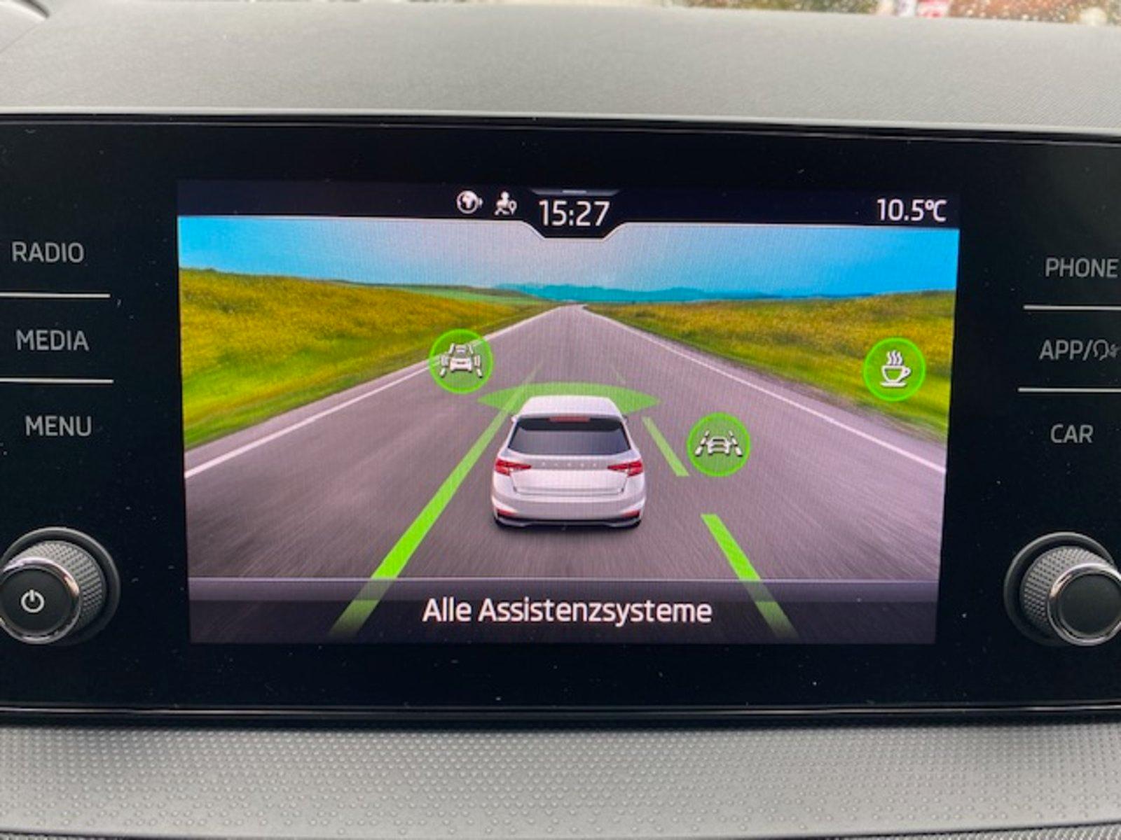Skoda Fabia IV 1.0 TSI Style+LED+PDC vo/hi+LM17+KAMERA-9