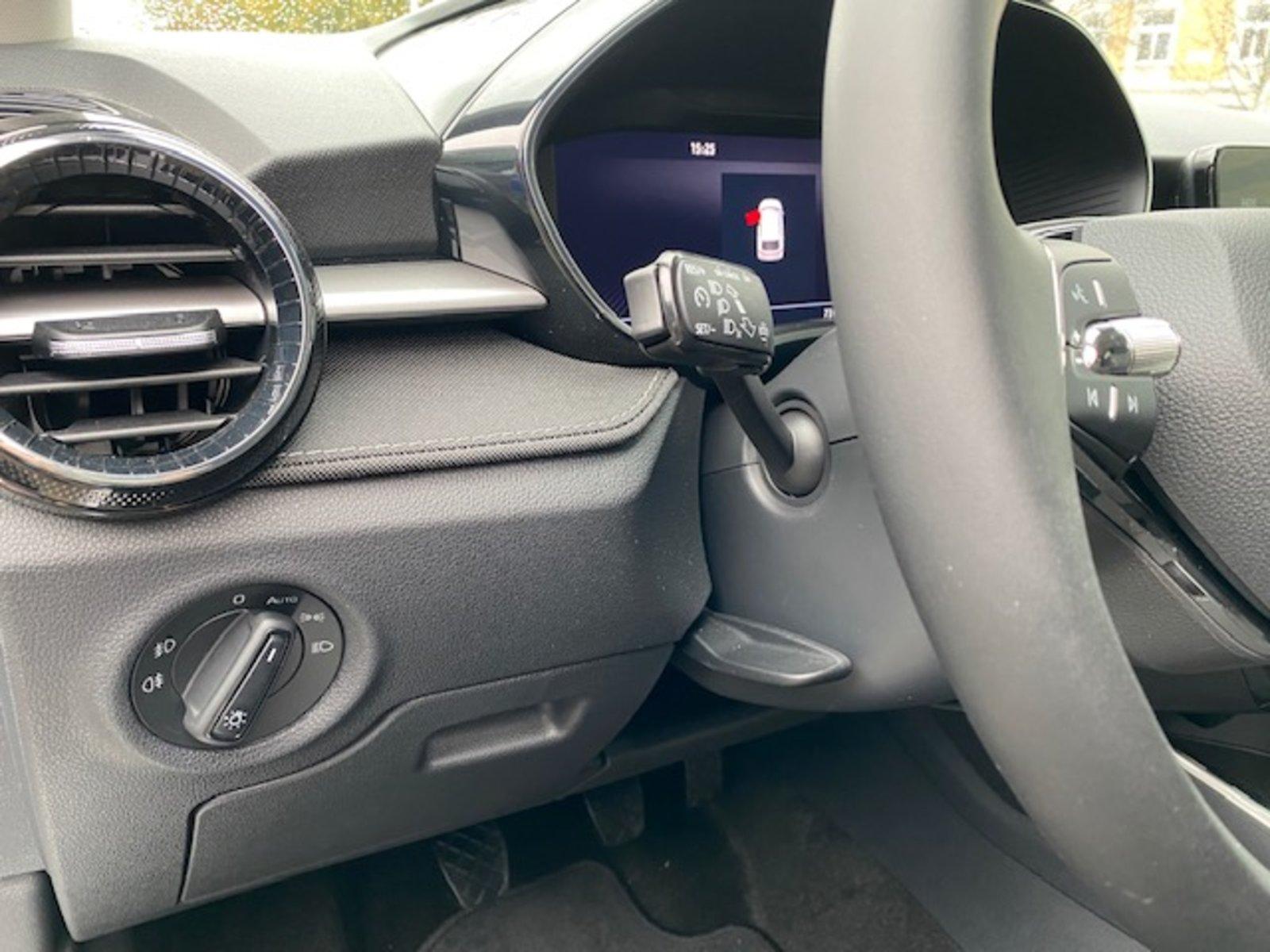 Skoda Fabia IV 1.0 TSI Style+LED+PDC vo/hi+LM17+KAMERA-19