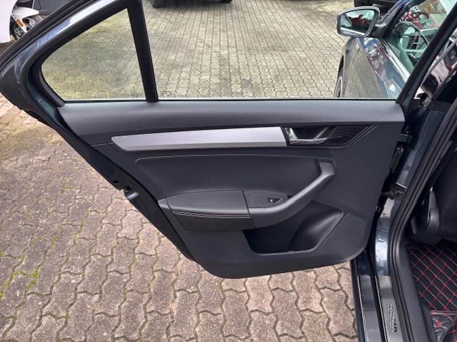 Skoda Rapid 1.0 TSI DSG Ambition+KLIMA+ALU'15+1.HAND+-5