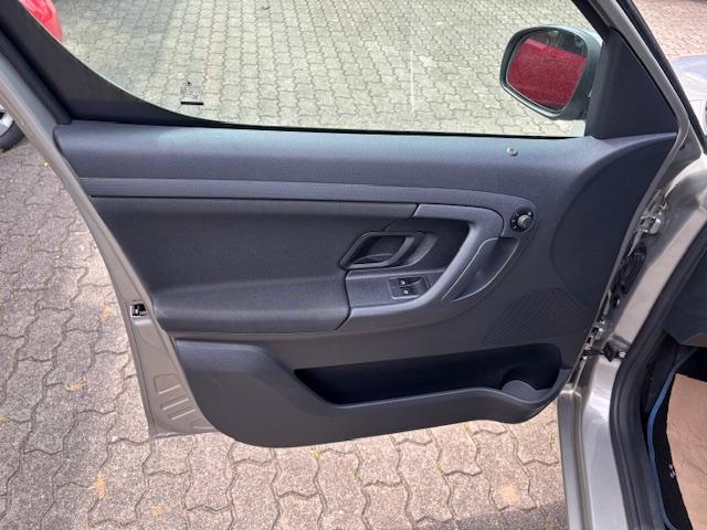 Skoda Roomster 1.2 TSI FRESH+DACHKONTRAST+LM+PDC+1HAND-2