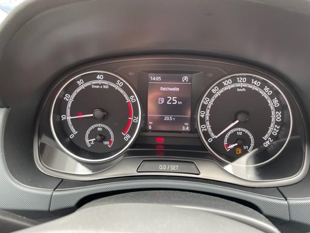 Skoda Fabia Combi 1.0 TSI TOUR+NEBEL+BLUETO+5JGARANTIE-6