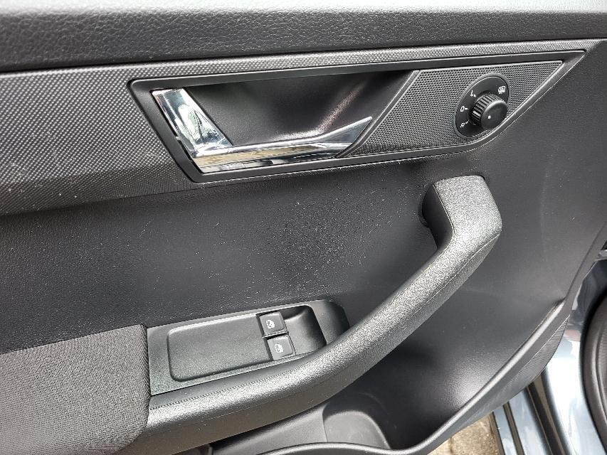 Skoda Fabia III 1.0 TSI Ambition PLUS+KLIMA+ALU+KAMERA-2
