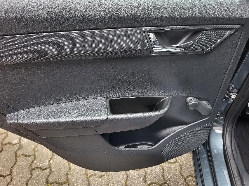 Skoda Fabia III 1.0 TSI Ambition PLUS+KLIMA+ALU+KAMERA-5
