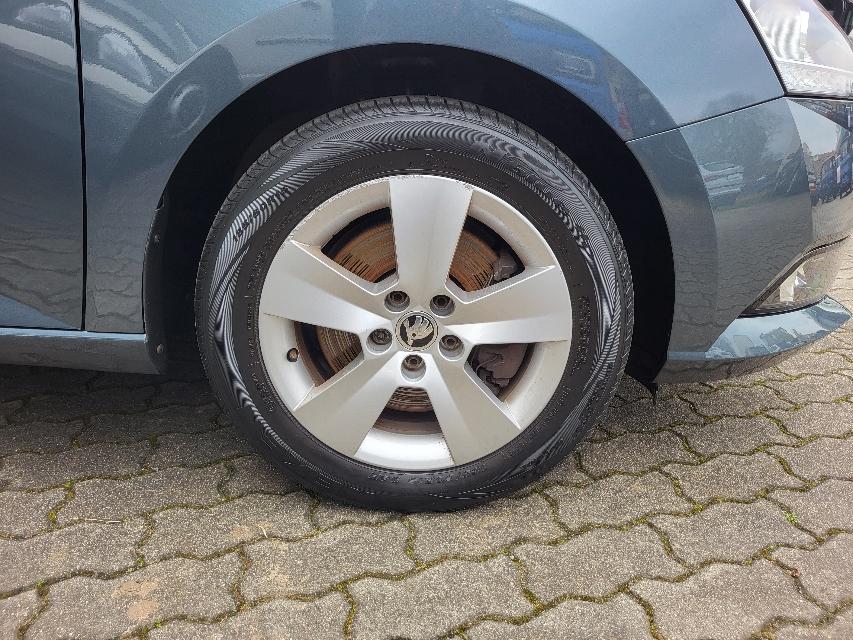 Skoda Fabia III 1.0 TSI Ambition PLUS+KLIMA+ALU+KAMERA-24