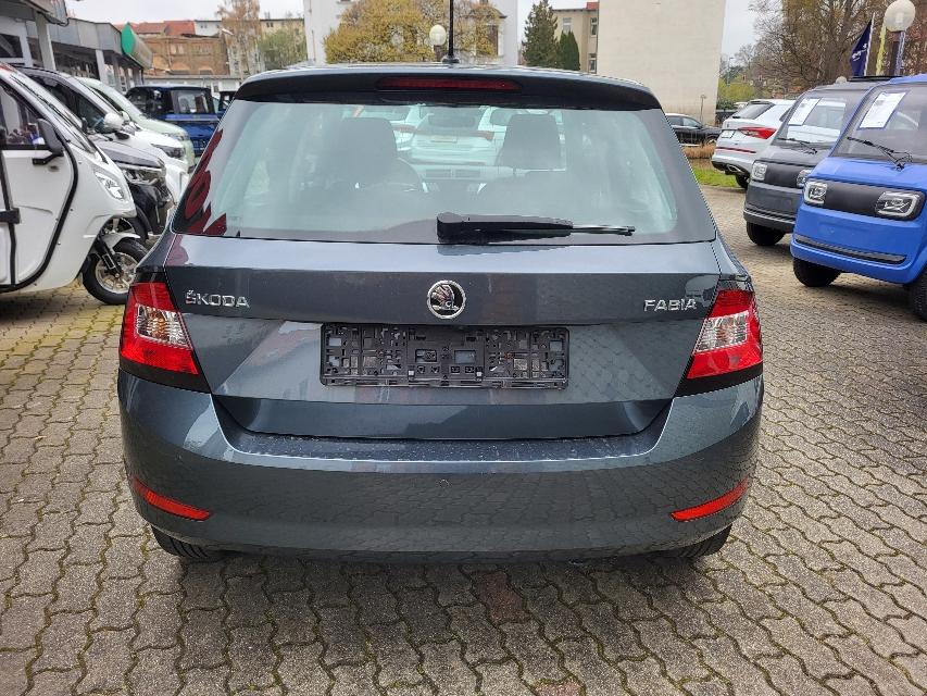 Skoda Fabia III 1.0 TSI Ambition PLUS+KLIMA+ALU+KAMERA-26
