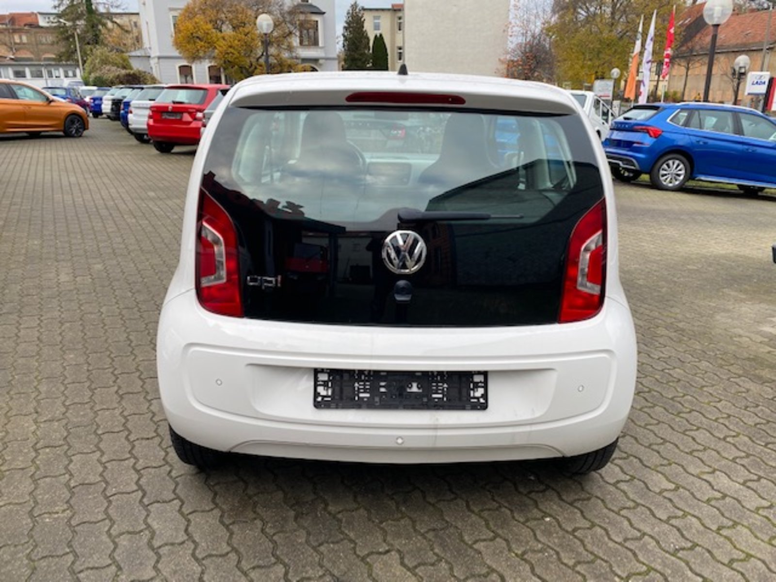 VW move up!+WINTERPAKET+COOL&SOUND+NAVI-10