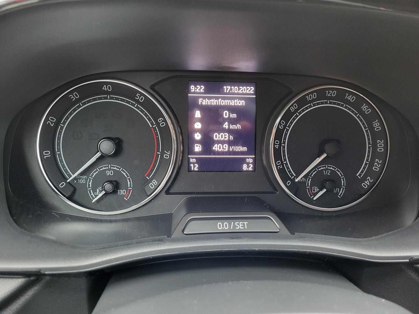 Skoda Fabia IV 1.0 TSI Ambition+SITZHEIZUNG+5JGARANTIE-6