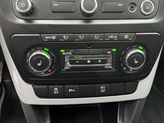 Skoda Yeti 2.0 TDI 4x4 Ambition+PANORAMA+NAVI+1.HAND-13