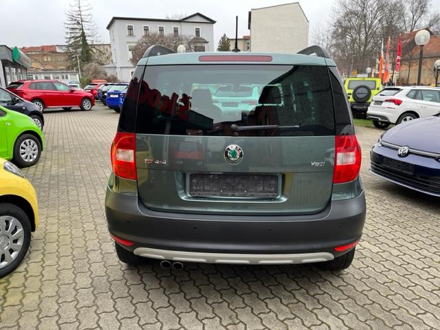 Skoda Yeti 2.0 TDI 4x4 Ambition+PANORAMA+NAVI+1.HAND-23