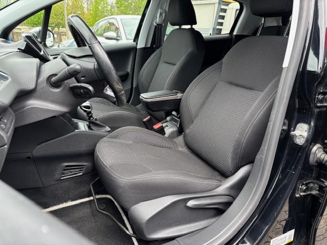 Peugeot 208 1.2 PURE TECH 110 ALLURE+NAVI+ALU+EXTERIEUR+-3