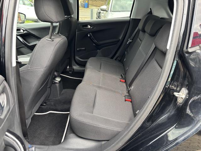 Peugeot 208 1.2 PURE TECH 110 ALLURE+NAVI+ALU+EXTERIEUR+-4