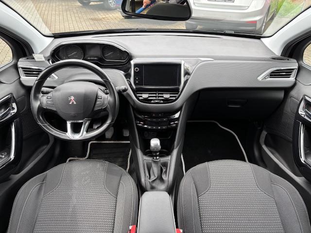 Peugeot 208 1.2 PURE TECH 110 ALLURE+NAVI+ALU+EXTERIEUR+-6