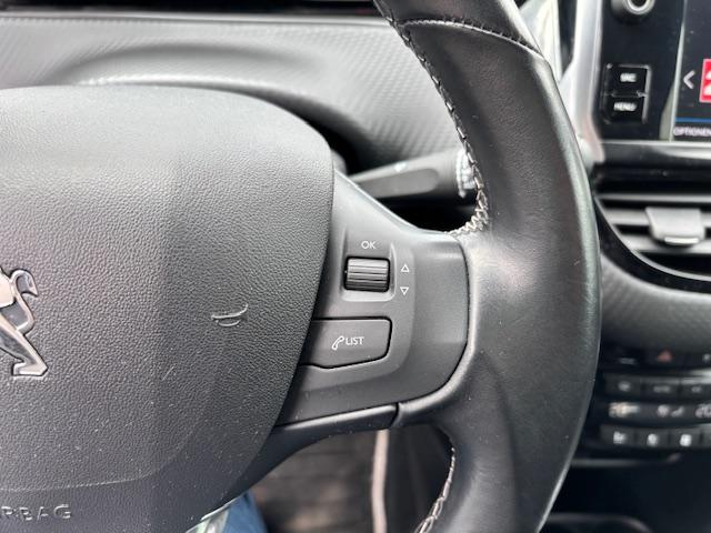 Peugeot 208 1.2 PURE TECH 110 ALLURE+NAVI+ALU+EXTERIEUR+-23