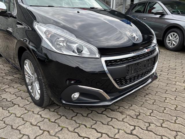 Peugeot 208 1.2 PURE TECH 110 ALLURE+NAVI+ALU+EXTERIEUR+-24