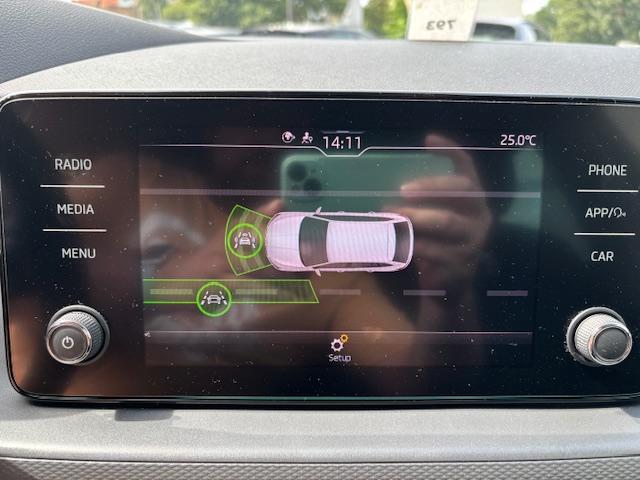 Skoda Scala 1.0 TSI Ambition+CLIMATRONIC+SUNSET+PDC+LM-19