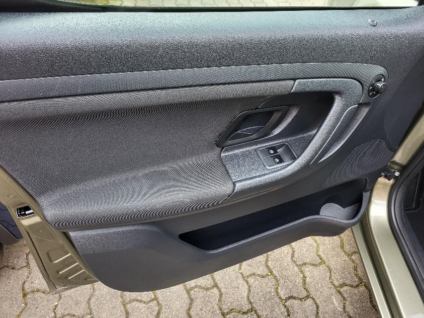 Skoda Roomster 1.2 TSI FRESH+ALU+AHK+ALLWETTER+2.HAND-1