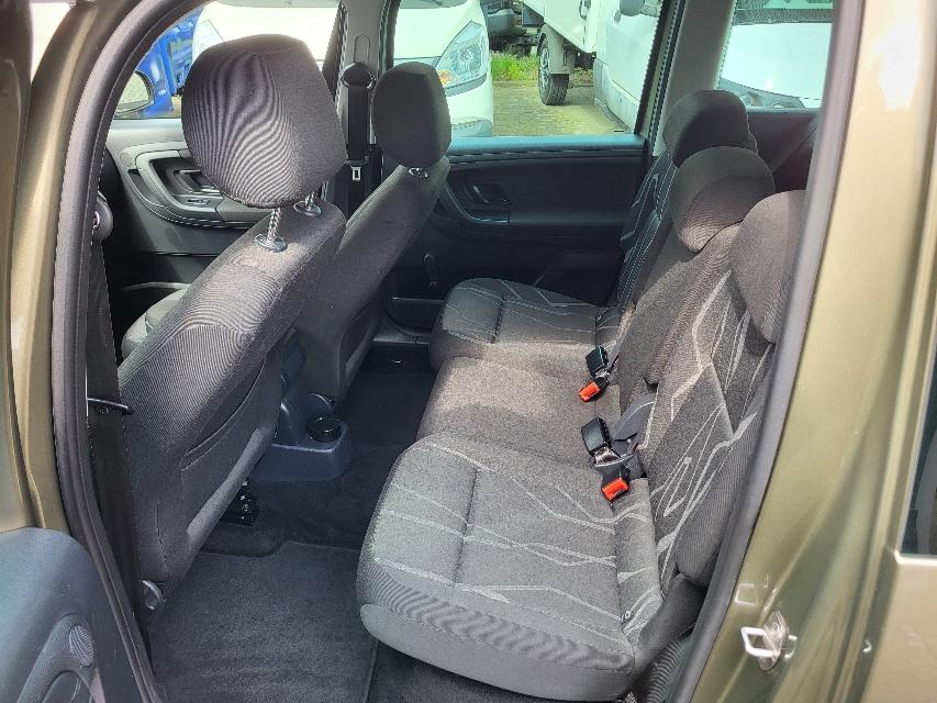 Skoda Roomster 1.2 TSI FRESH+ALU+AHK+ALLWETTER+2.HAND-2