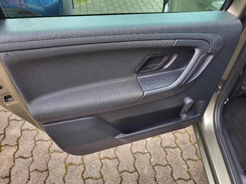 Skoda Roomster 1.2 TSI FRESH+ALU+AHK+ALLWETTER+2.HAND-3