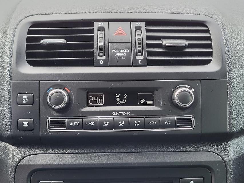 Skoda Roomster 1.2 TSI FRESH+ALU+AHK+ALLWETTER+2.HAND-26