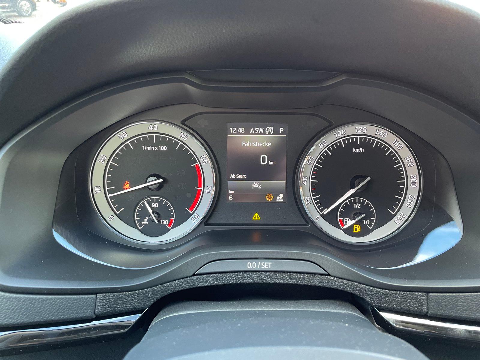 Skoda Karoq 1.5 TSI DSG Style+LED+NAVI+GARANTIE02/2027-6