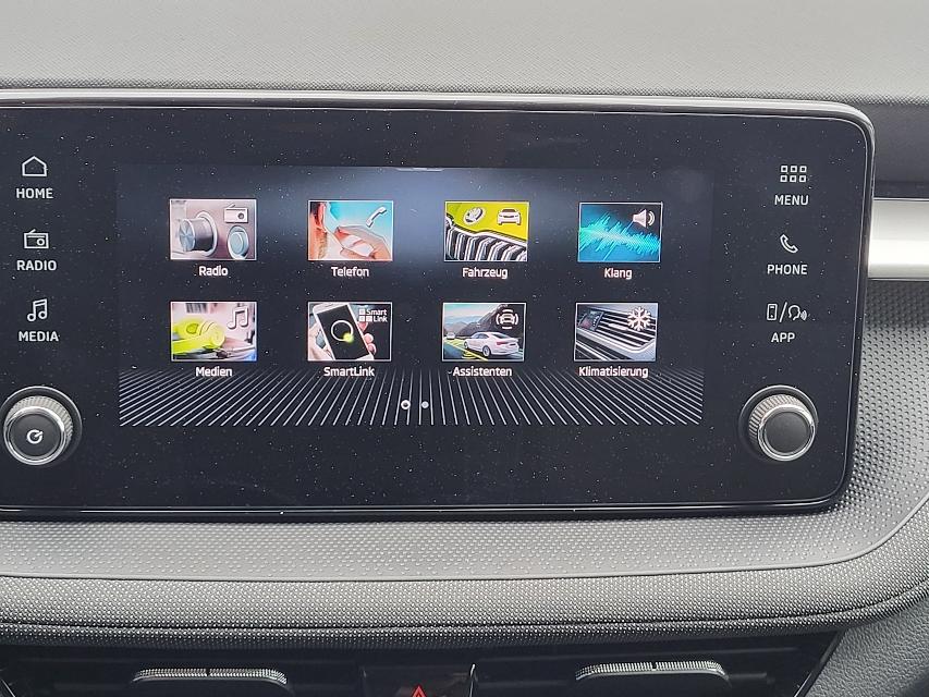 Skoda Fabia 1.5 TSI DSG SELECTION+ACC+VERKEHRSZEICHEN+-9
