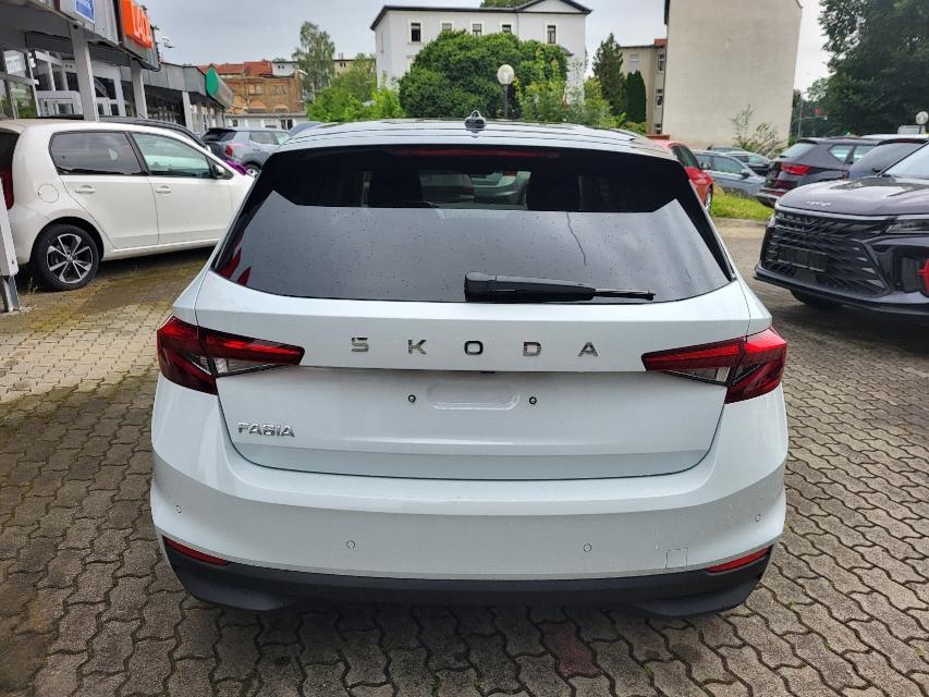 Skoda Fabia 1.5 TSI DSG SELECTION+ACC+VERKEHRSZEICHEN+-27