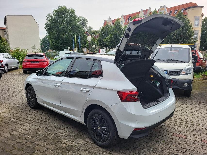 Skoda Fabia 1.5 TSI DSG SELECTION+ACC+VERKEHRSZEICHEN+-28