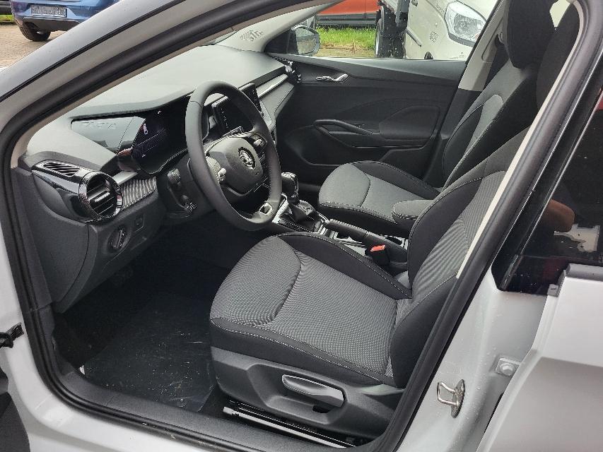 Skoda Fabia 1.5 TSI DSG SELECTION+ACC+VERKEHRSZEICHEN+-29