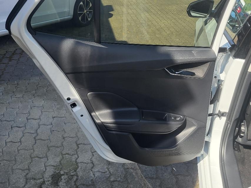 Skoda Fabia 1.5 TSI DSG SELECTION+ACC+VERKEHRSZEICHEN+-4
