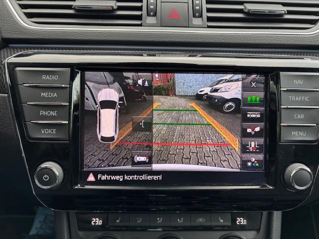 Skoda Superb Combi SportLine 4x4 DSG ACC+DCC+XENON+19'-16