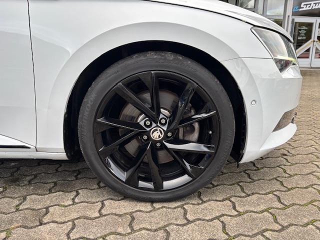 Skoda Superb Combi SportLine 4x4 DSG ACC+DCC+XENON+19'-24