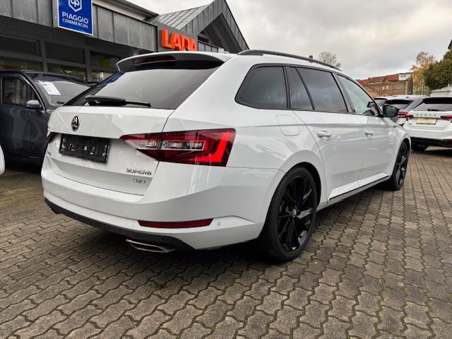 Skoda Superb Combi SportLine 4x4 DSG ACC+DCC+XENON+19'-25
