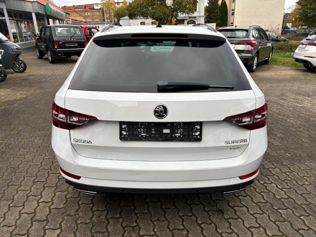 Skoda Superb Combi SportLine 4x4 DSG ACC+DCC+XENON+19'-26