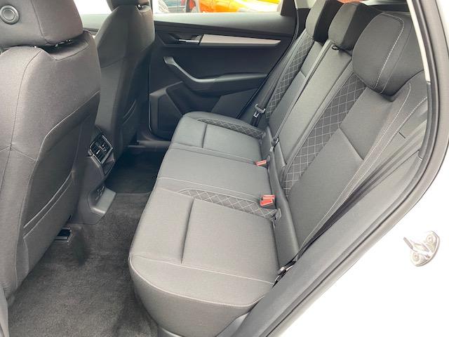 Skoda Karoq 1.5 TSI Ambition+AHK+BEH.FRONTSCHEIBE+DAB+-4