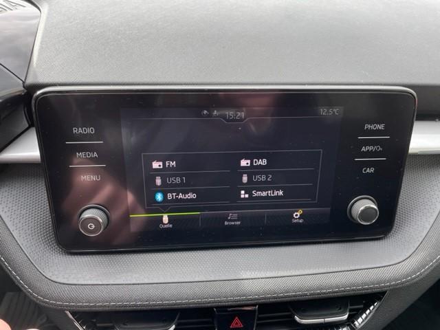 Skoda Fabia IV 1.5 TSI DSG Style+COLOR+AHK+5J.GARANTIE-9