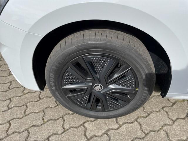 Skoda Fabia IV 1.5 TSI DSG Style+COLOR+AHK+5J.GARANTIE-16