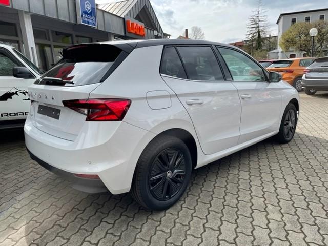 Skoda Fabia IV 1.5 TSI DSG Style+COLOR+AHK+5J.GARANTIE-17