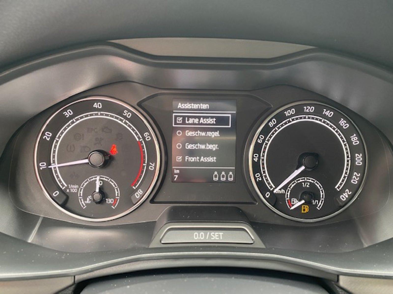 Skoda Scala 1.0 TSI Ambition+PDC+DAB+AHK+GARANTIE12/26-6