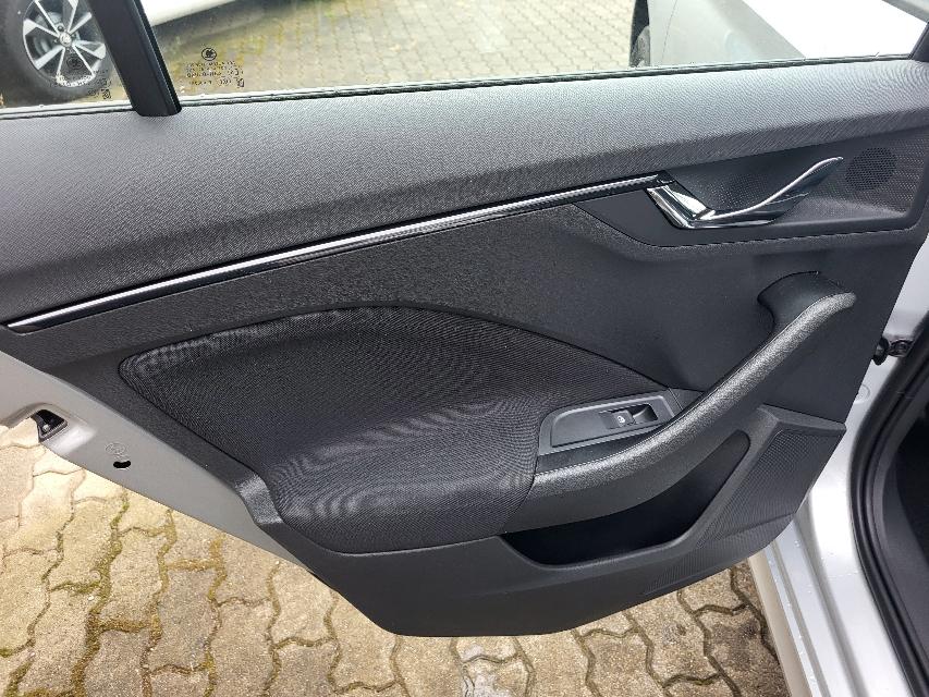 Skoda Kamiq 1.5 TSI DSG SELECTION+NAVI+VERKEHRSZEICHEN-4