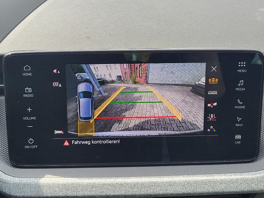 Skoda Kamiq 1.5 TSI DSG SELECTION+NAVI+VERKEHRSZEICHEN-14