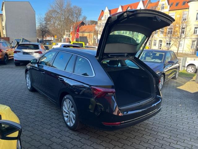 Skoda Octavia Combi 1.5 e-TSI DSG Style+PANO+MATRIX+18-25