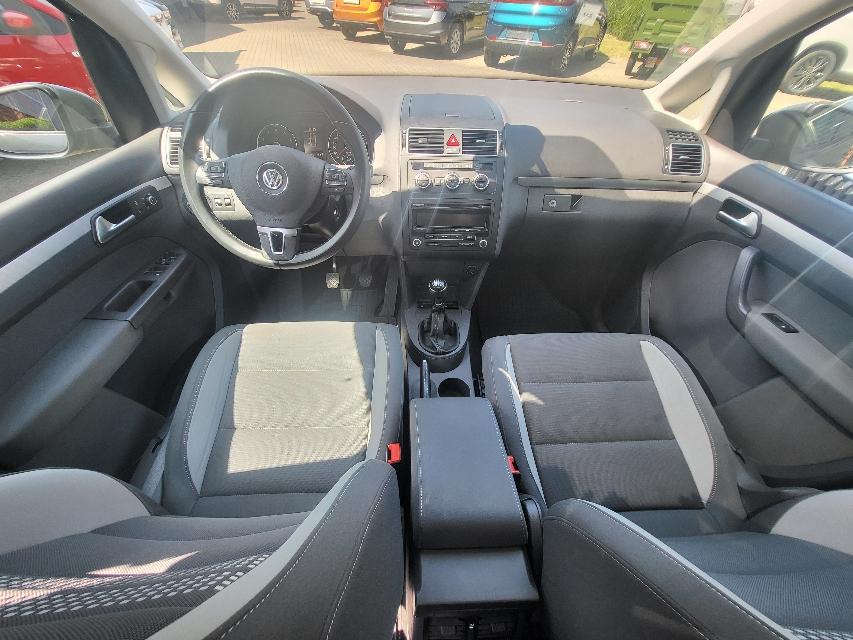 VW Touran 1.4 TSI LIFE+PANORAMA+AHK+CLIMATRONIC+-8